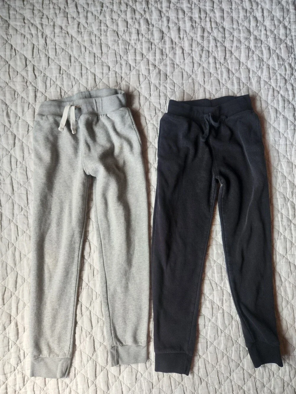 Children's Place Kids Jogger Pants in Light Gray & Black